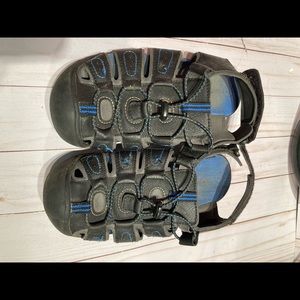Kids Sandals, Gently used size 2
